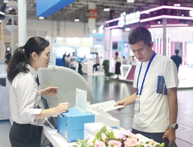 博锐德参加了中华医学会第十七次生殖医学学术会议!